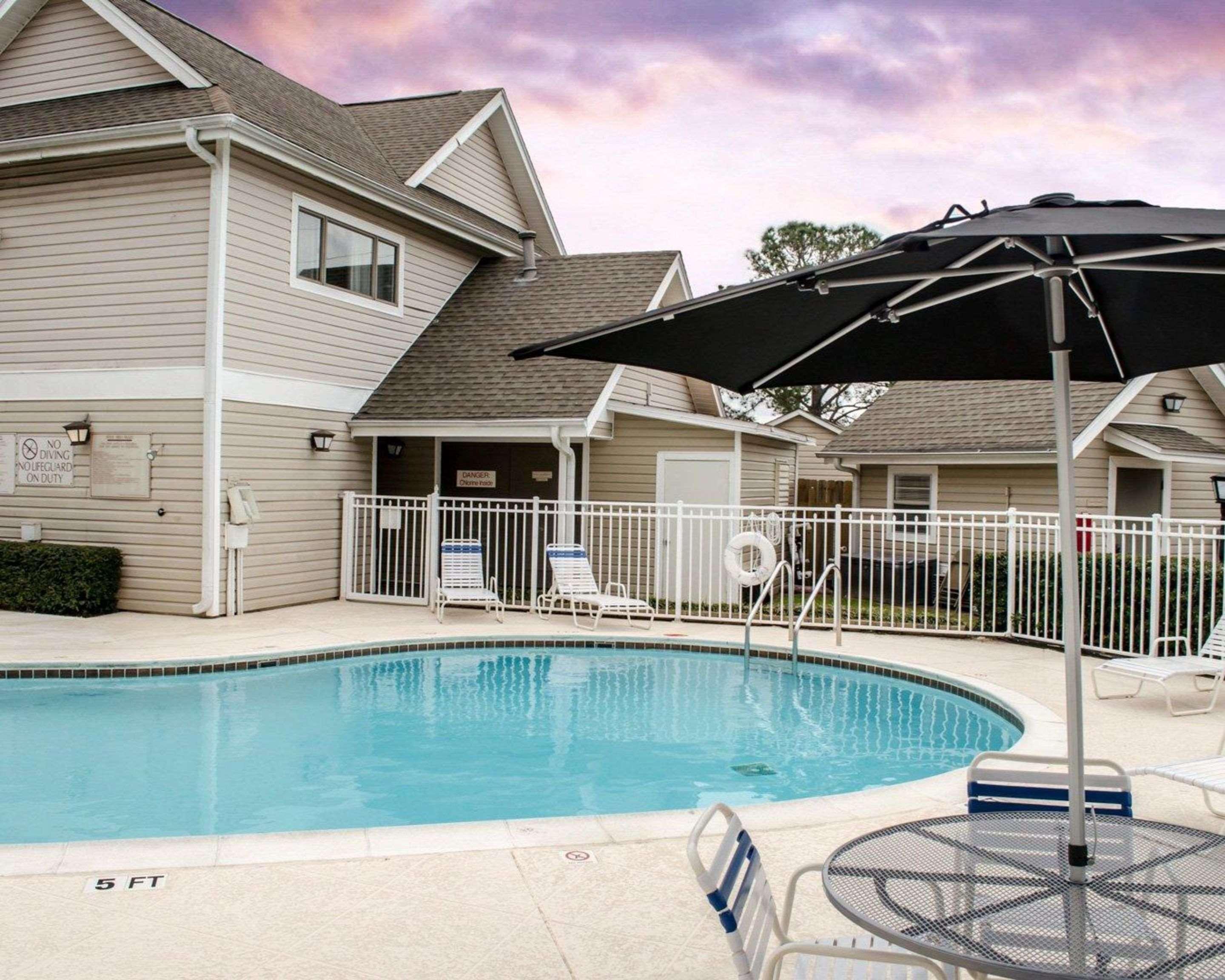 Surestay Studio By Best Western Pensacola Ferry Pass Exterior foto